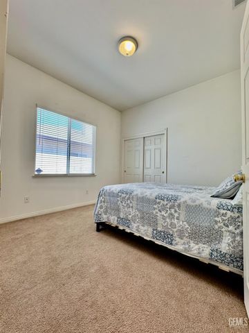 4314 Trailrock Avenue, Bakersfield, CA 93313