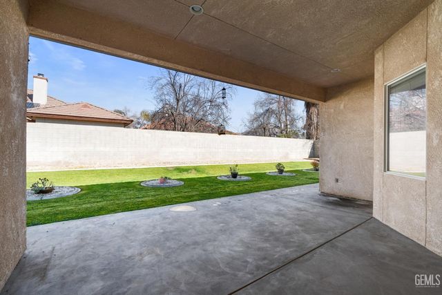 4314 Trailrock Avenue, Bakersfield, CA 93313