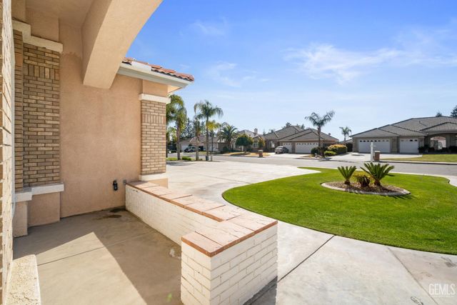 4314 Trailrock Avenue, Bakersfield, CA 93313