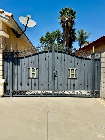 4314 Trailrock Avenue, Bakersfield, CA 93313