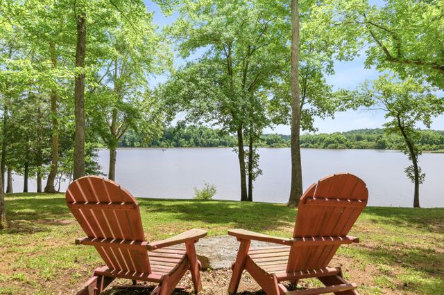 49 Wild Goose Pt, Parsons, TN 38363