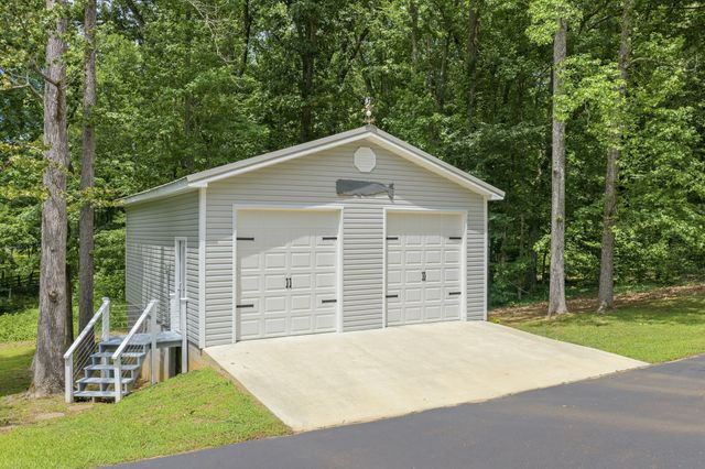49 Wild Goose Pt, Parsons, TN 38363