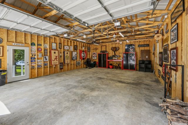 49 Wild Goose Pt, Parsons, TN 38363