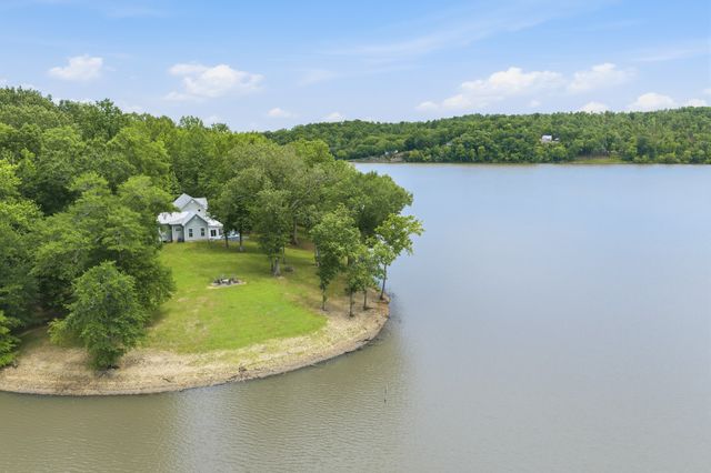49 Wild Goose Pt, Parsons, TN 38363