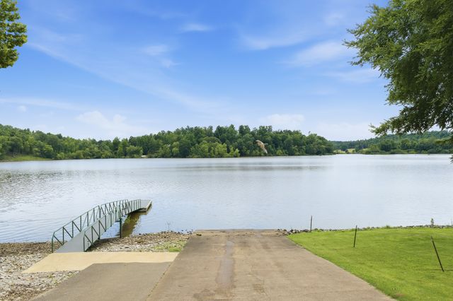 49 Wild Goose Pt, Parsons, TN 38363