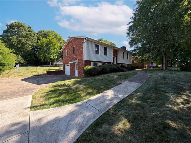 104 Linville Springs Road, Kernersville, NC 27284