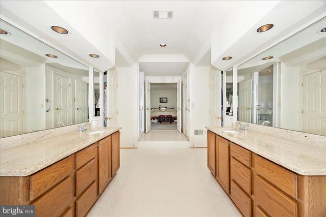 19808 FALLING SPRING CT, Gaithersburg, MD 20882