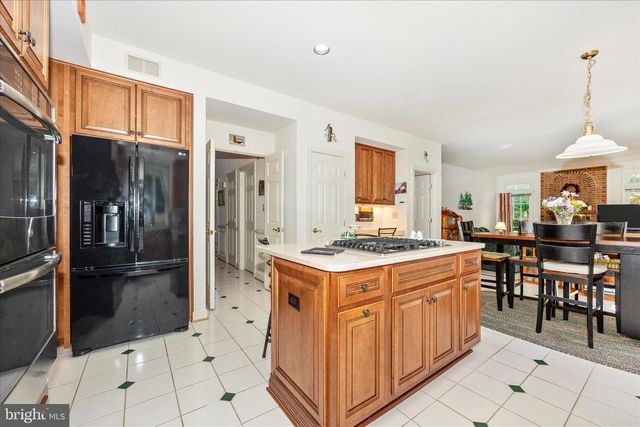 19808 FALLING SPRING CT, Gaithersburg, MD 20882