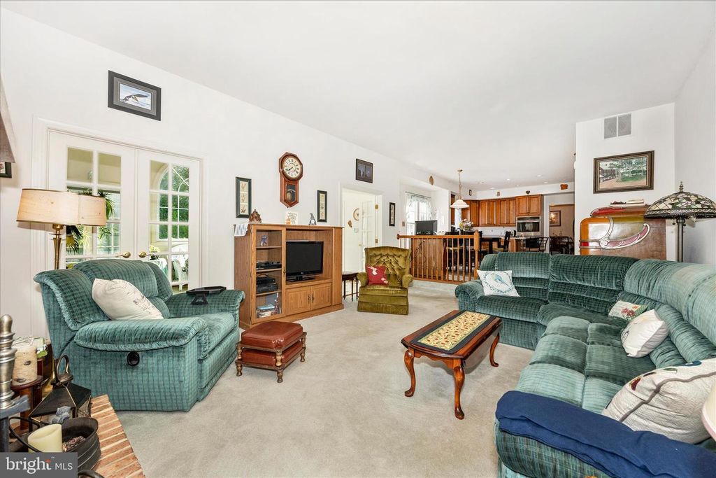 Image 12 of property listing at 19808 FALLING SPRING CT, Gaithersburg, MD 20882