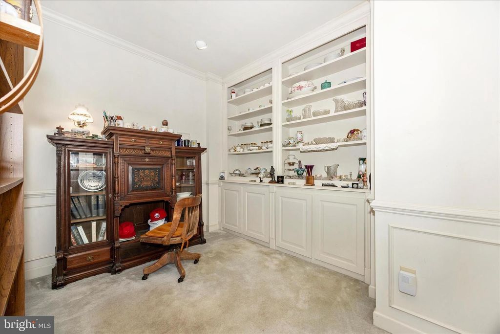 Image 14 of property listing at 19808 FALLING SPRING CT, Gaithersburg, MD 20882