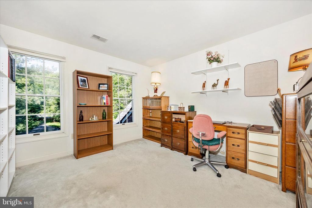 Image 24 of property listing at 19808 FALLING SPRING CT, Gaithersburg, MD 20882