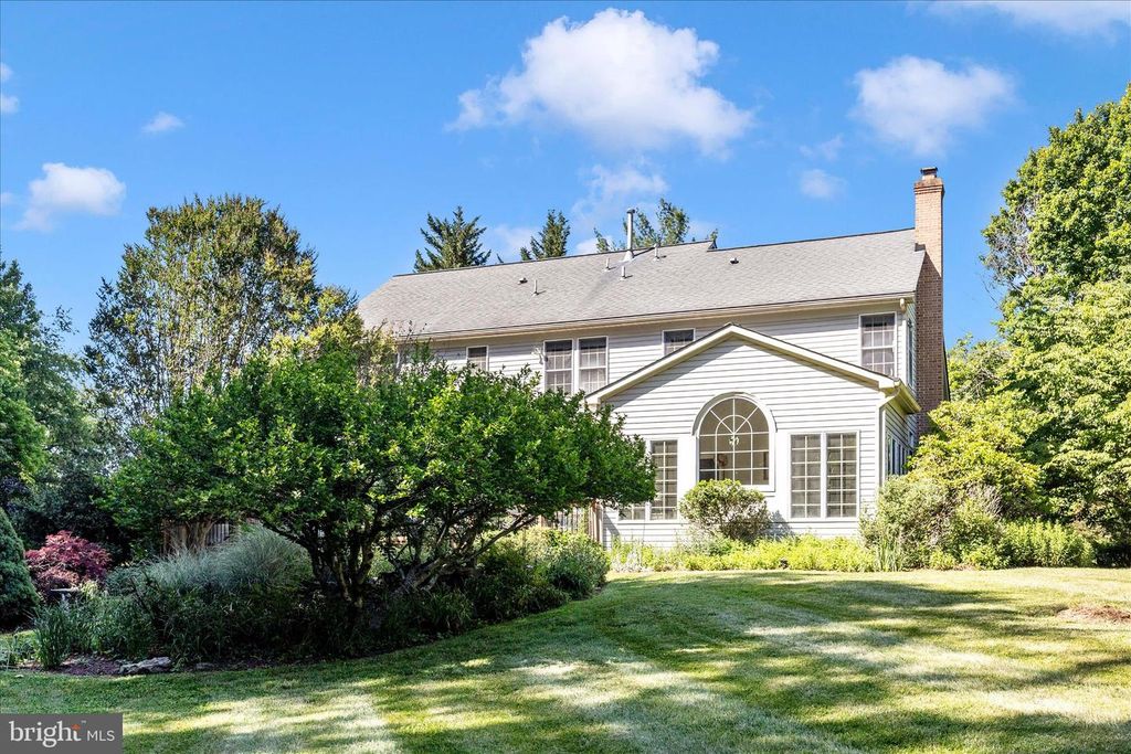 Image 38 of property listing at 19808 FALLING SPRING CT, Gaithersburg, MD 20882