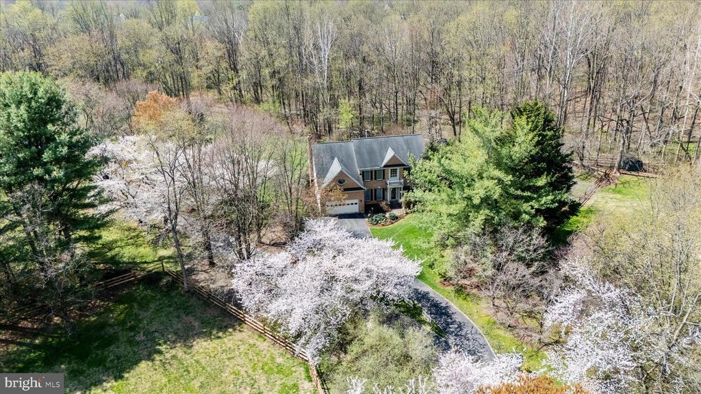 Image 44 of property listing at 19808 FALLING SPRING CT, Gaithersburg, MD 20882