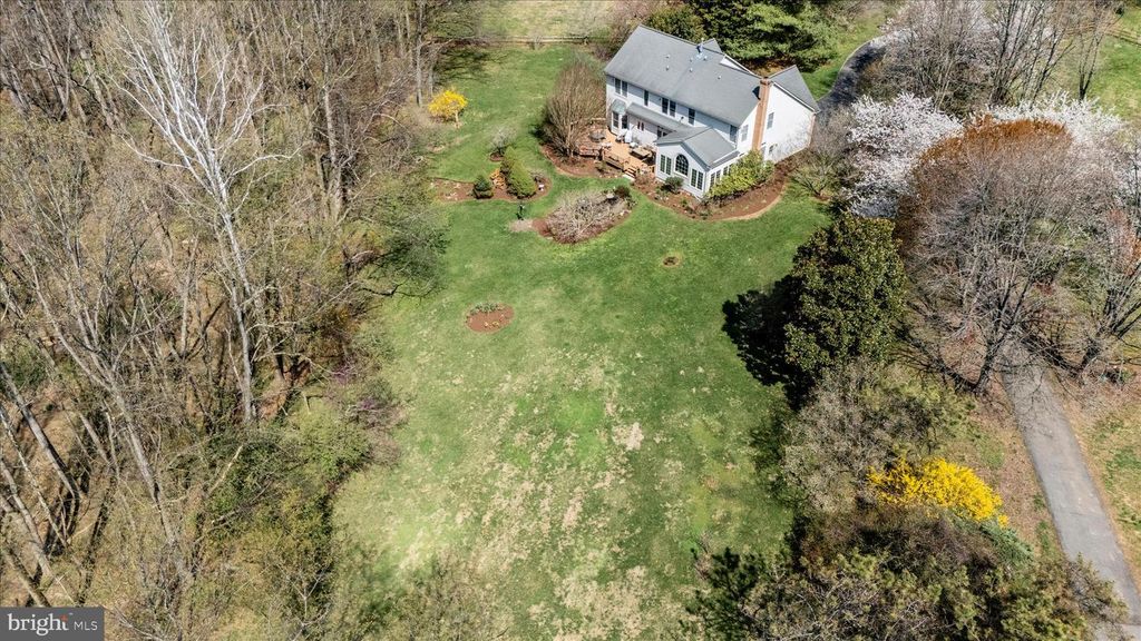 Image 50 of property listing at 19808 FALLING SPRING CT, Gaithersburg, MD 20882