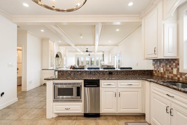106 Grand Isle Dr Apt 1E, Hot Springs, AR 71913