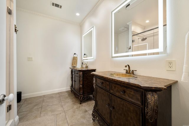 106 Grand Isle Dr Apt 1E, Hot Springs, AR 71913