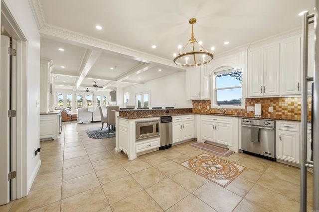 106 Grand Isle Dr Apt 1E, Hot Springs, AR 71913