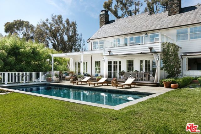 6825 Zumirez Drive, Malibu, CA 90265