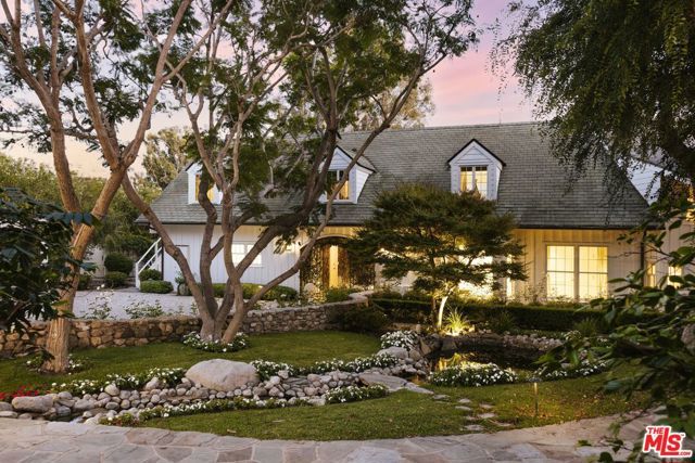 6825 Zumirez Drive, Malibu, CA 90265