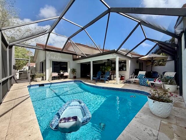 665 Deer Creek Hollows Circle, Deerfield Beach, FL 33442