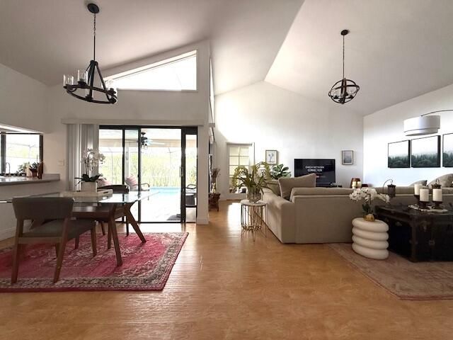 665 Deer Creek Hollows Circle, Deerfield Beach, FL 33442