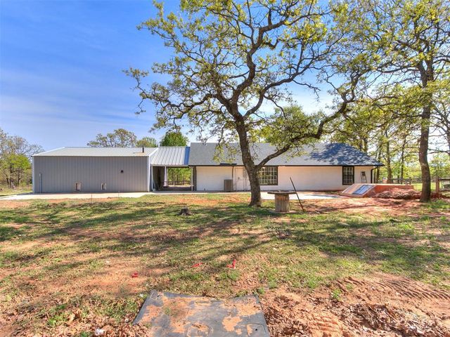 21201 E Montgomery Drive, Mcloud, OK 74851