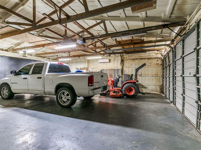 21201 E Montgomery Drive, Mcloud, OK 74851
