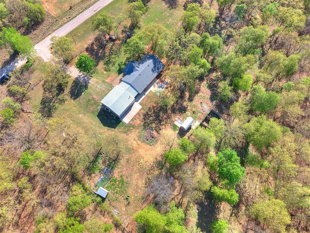 21201 E Montgomery Drive, Mcloud, OK 74851