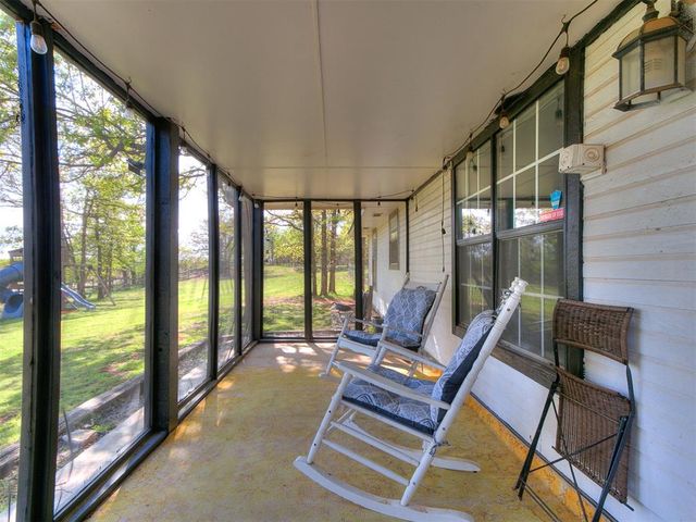 21201 E Montgomery Drive, Mcloud, OK 74851