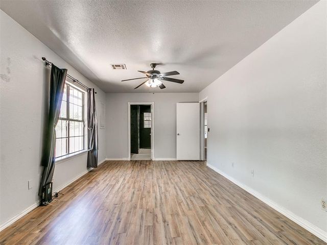 21201 E Montgomery Drive, Mcloud, OK 74851