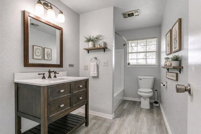 21201 E Montgomery Drive, Mcloud, OK 74851