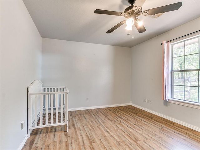 21201 E Montgomery Drive, Mcloud, OK 74851