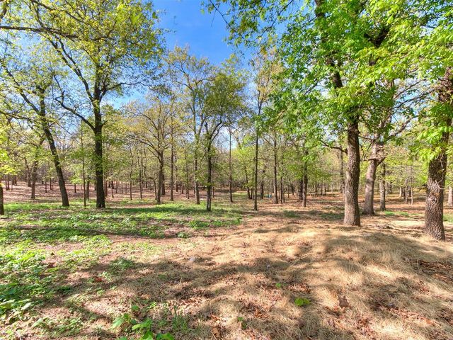 21201 E Montgomery Drive, Mcloud, OK 74851