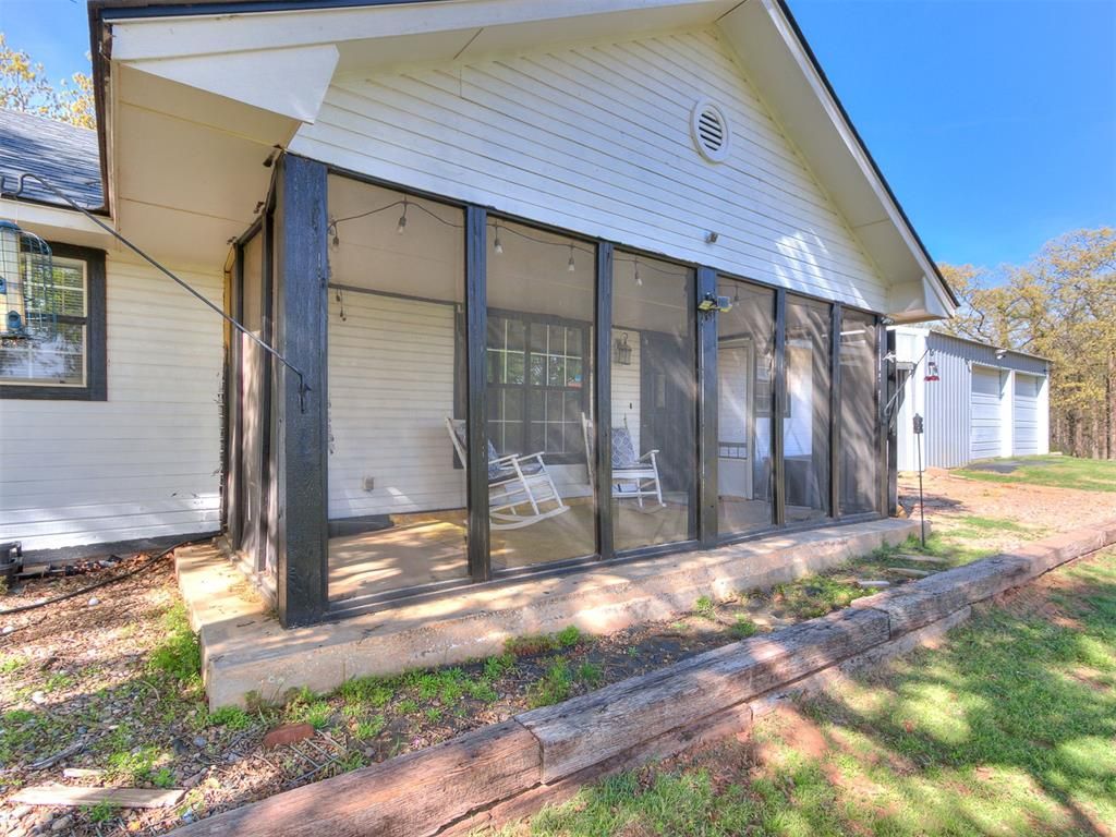 21201 E Montgomery Drive, Mcloud, OK 74851