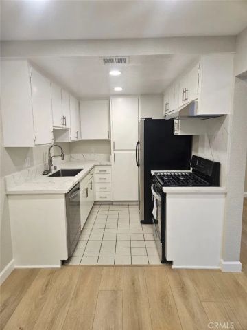 16630 Shenandoah Avenue, Cerritos, CA 90703