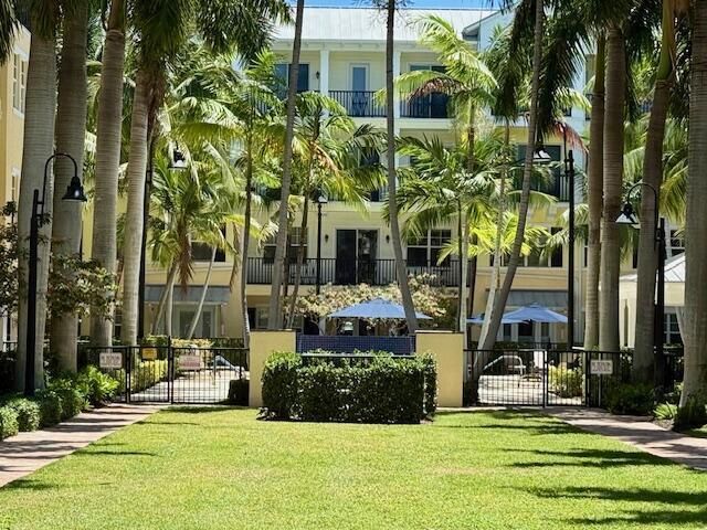 3130 W Latitude Circle 404, Delray Beach, FL 33483