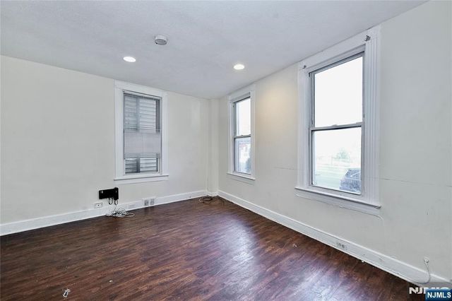 198 Glenwood Avenue, Bloomfield, NJ 07003