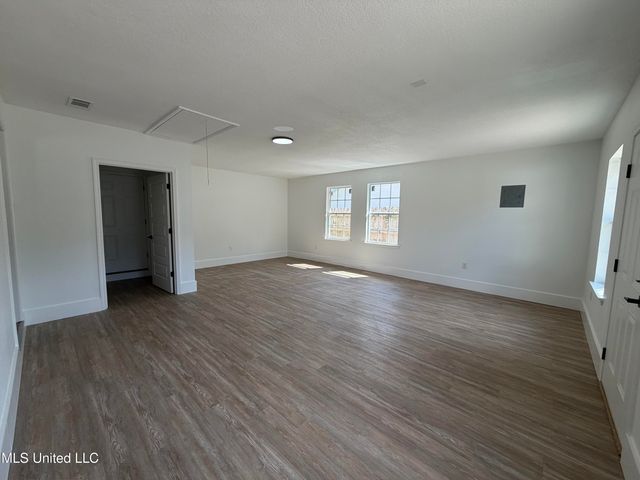 1816 Seacliffe Drive, Gautier, MS 39553