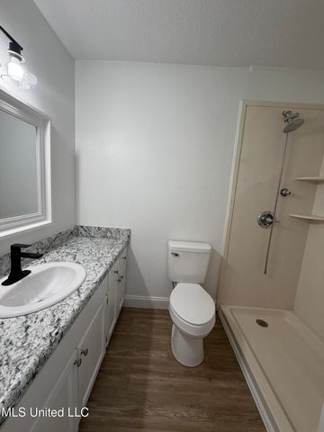 1816 Seacliffe Drive, Gautier, MS 39553