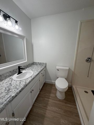 1816 Seacliffe Drive, Gautier, MS 39553