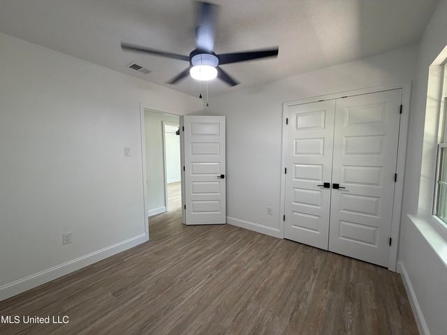 1816 Seacliffe Drive, Gautier, MS 39553