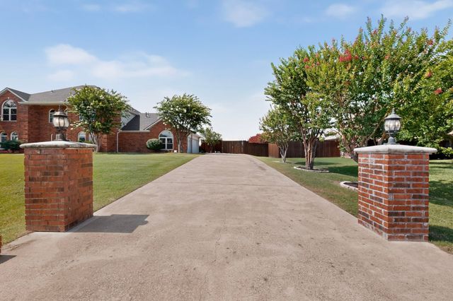 2336 Saddlebrook Lane, Rockwall, TX 75087