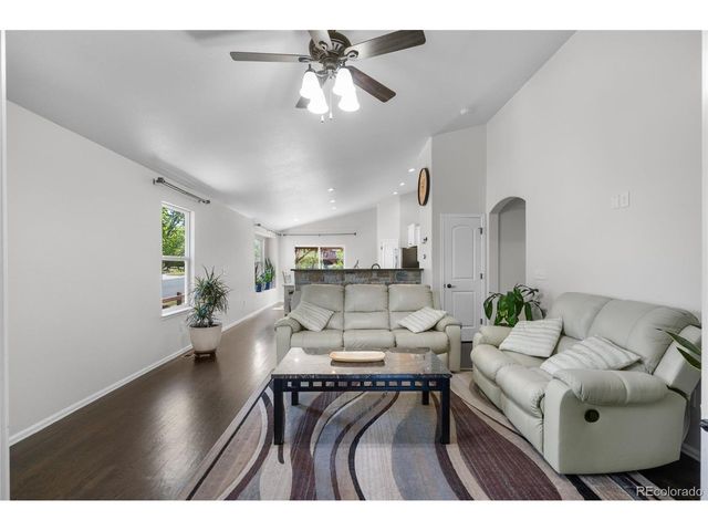 10288 Olathe Way, Commerce City, CO 80022