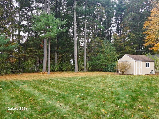 25 Neal St, Walpole, MA 02081