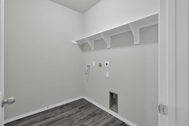 8011 Dauntless Drive, Magnolia, TX 77354