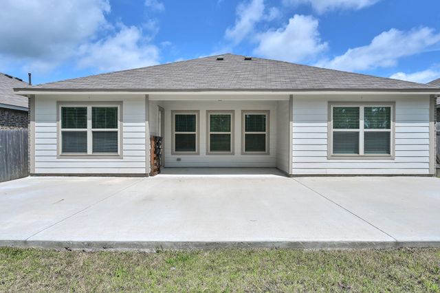 8011 Dauntless Drive, Magnolia, TX 77354