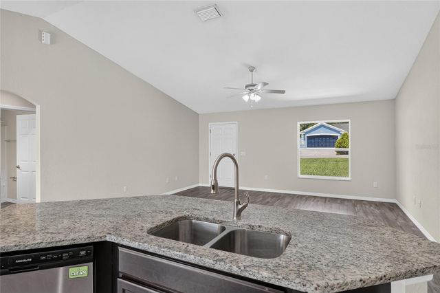 8111 SW 132ND LOOP, Ocala, FL 34473