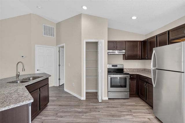 8111 SW 132ND LOOP, Ocala, FL 34473