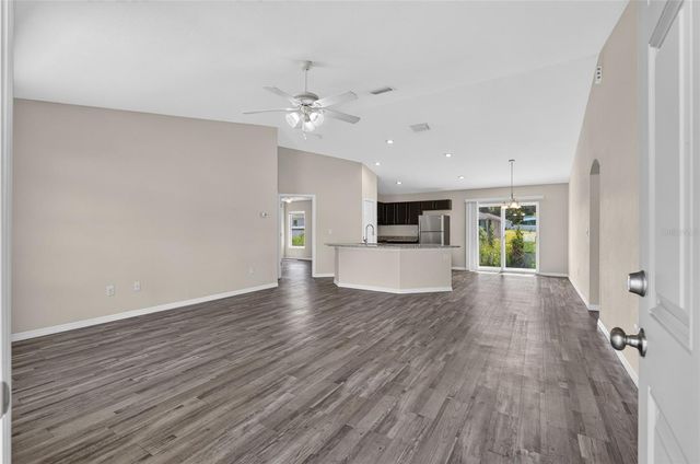 8111 SW 132ND LOOP, Ocala, FL 34473