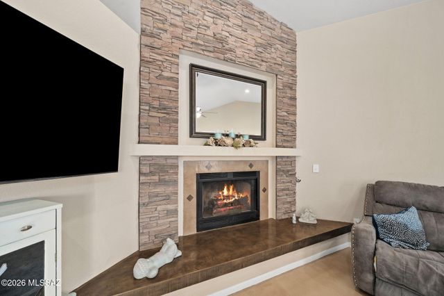 7981 S Wild Primrose Avenue, Tucson, AZ 85747